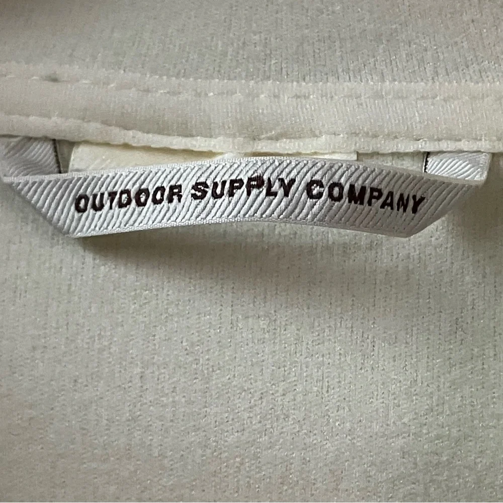 Hiking Comfort Outdoor Supply Company Full Zip Hooded Jacket Large Creme Pocket
